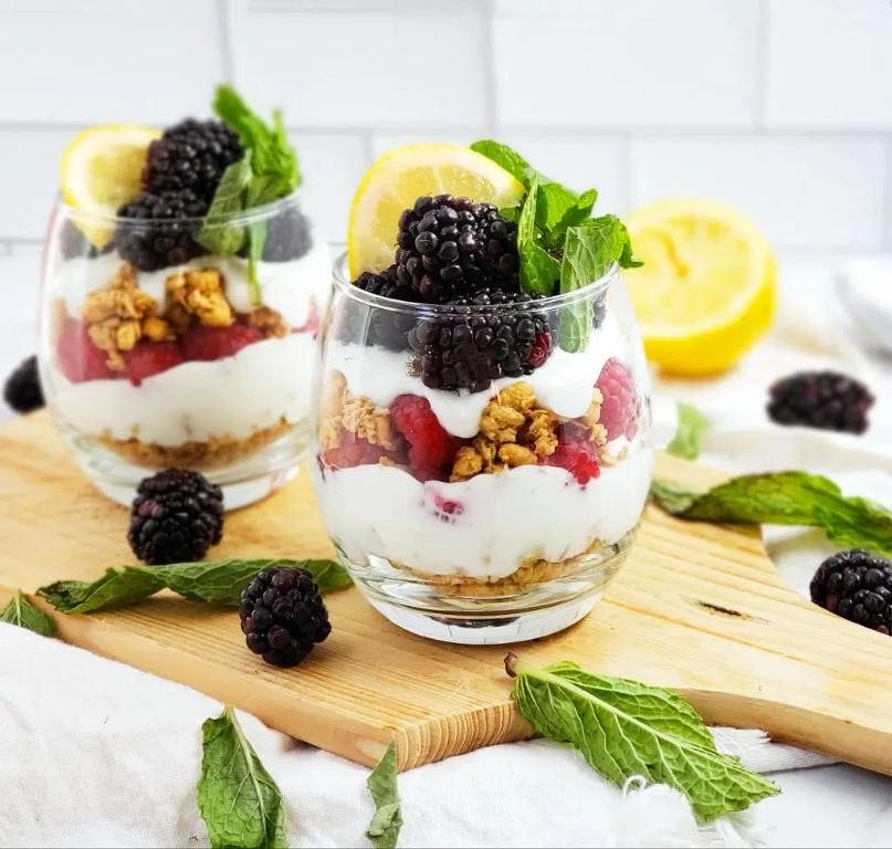 Simple Lemon Yogurt Parfait