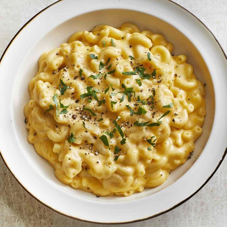 Simple Mac and Cheese with Pantry Ingredients