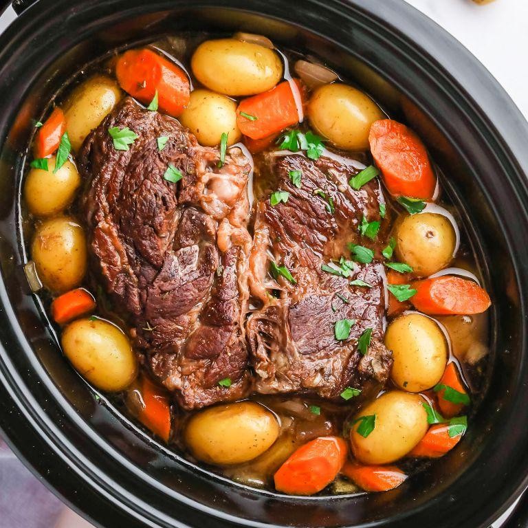 Simple Slow Cooker Roast Beef