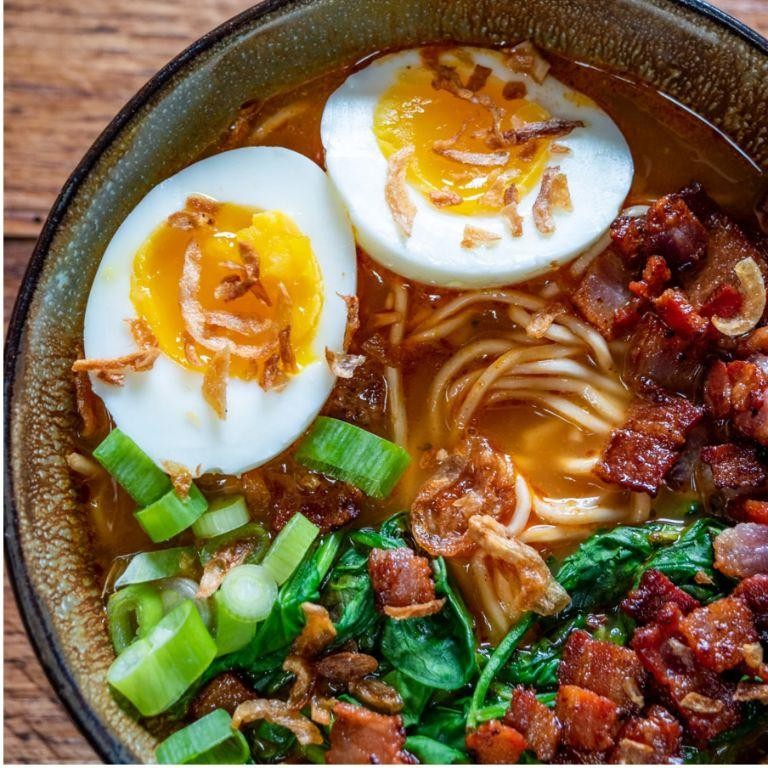 Sizzling Bacon and Egg Ramen