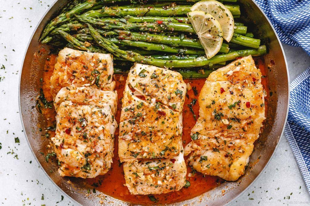 Skillet Cod with Sautéed Garlic Asparagus