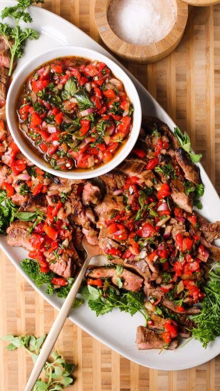 Skirt Steak with Roasted Red Pepper Sauce