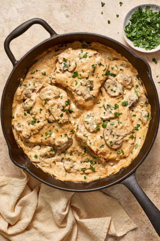 Slow Cooked Pork Chops and Creamy Mushroom Sauce