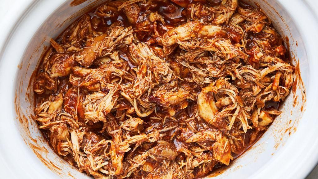 Slow Cooker BBQ Pulled Chicken