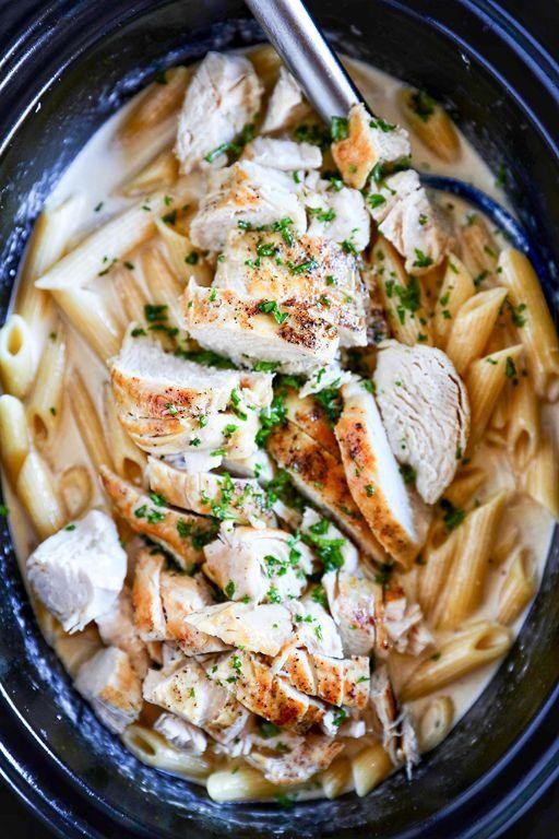 Slow Cooker Chicken Alfredo