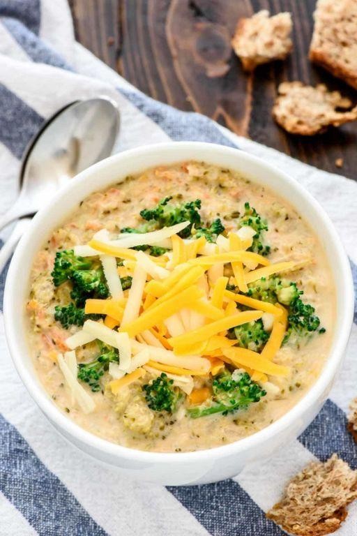 Slow Cooker Creamy Broccoli and Cheddar Soup