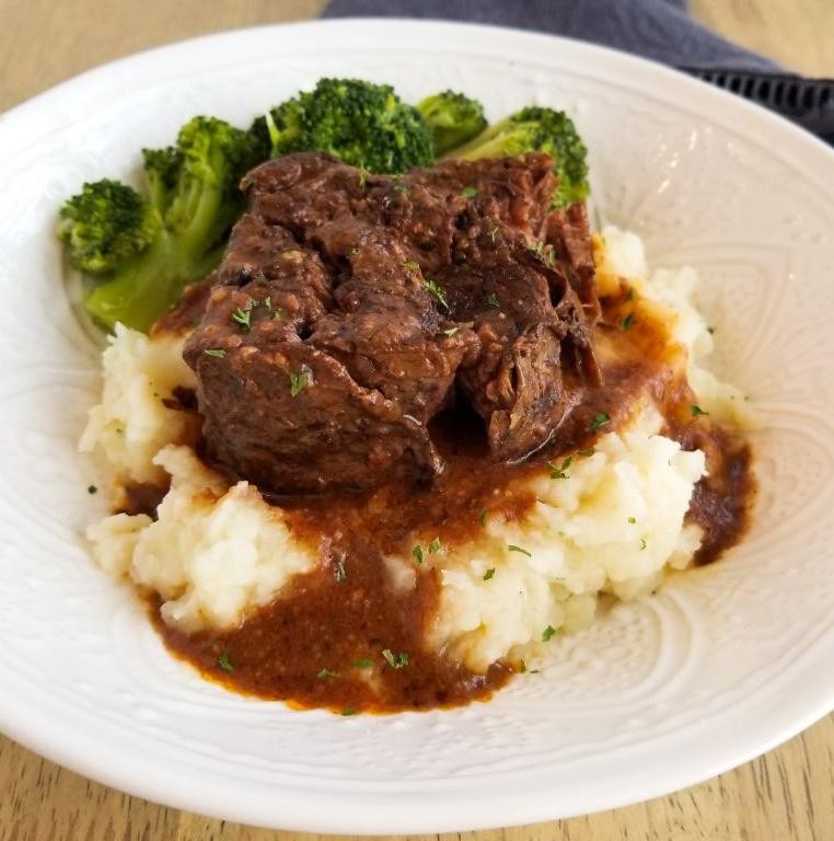 Slow Cooker Eye Round Roast with Red Wine Jus