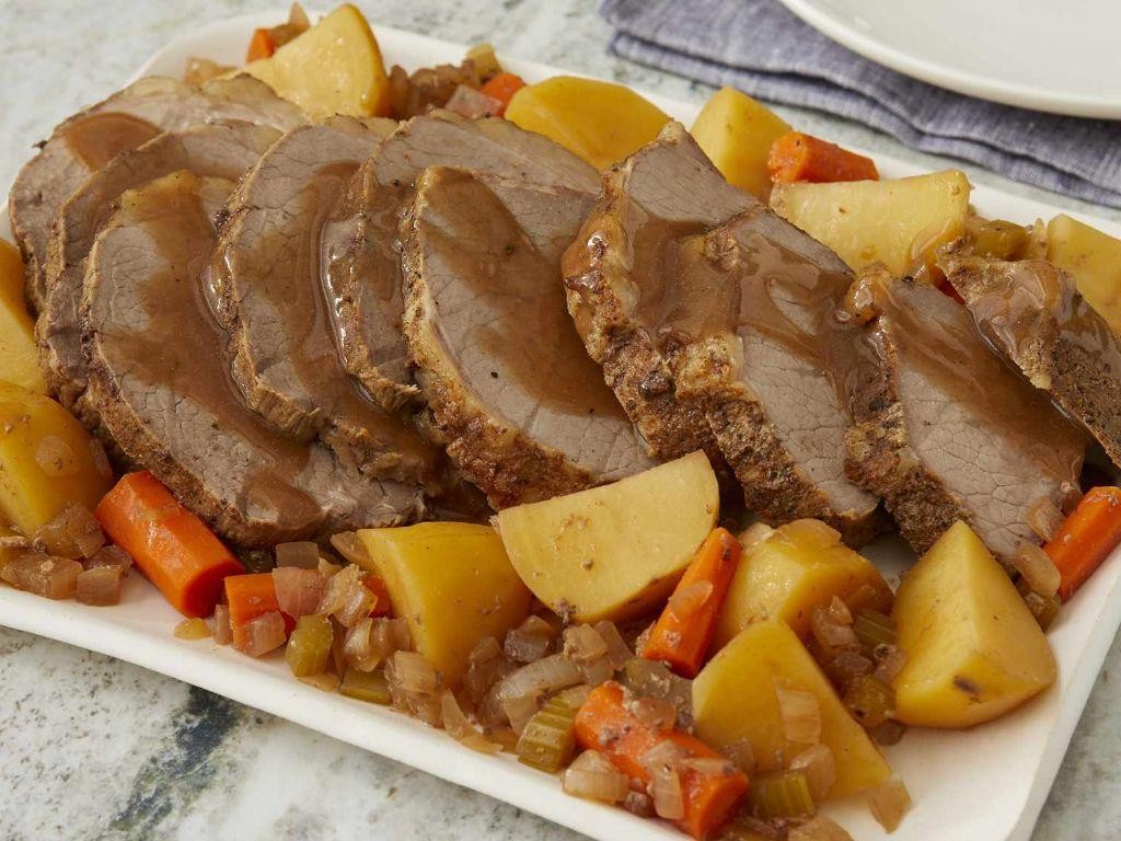 Slow Cooker Eye Round Roast with Root Vegetables