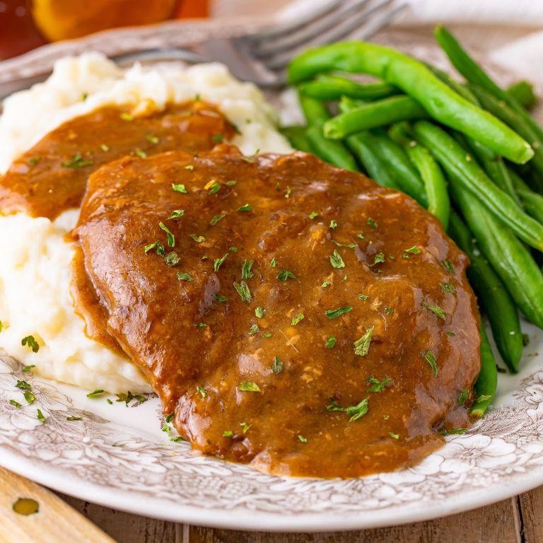 Slow Cooker French Onion Cubed Steak