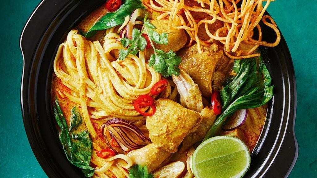 Slow Cooker Khao Soi with Lemongrass