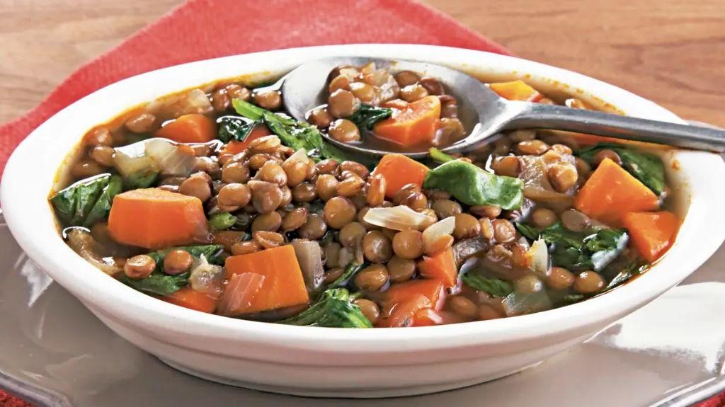 Slow Cooker Lentil and Spinach Detox Soup