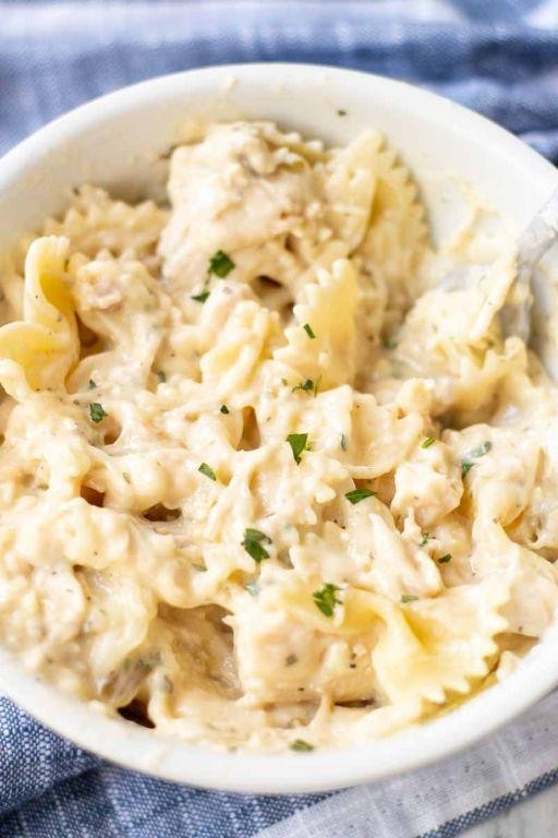Slow Cooker Ranch Chicken Tortellini
