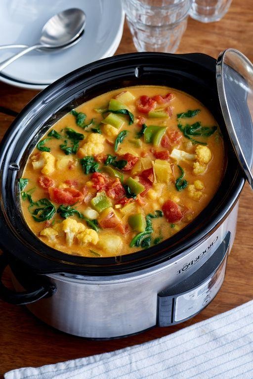 Slow Cooker Vegetable and Chickpea Curry