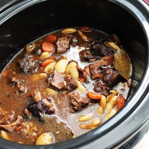 Slow-Cooked Jamaican Oxtail Soup