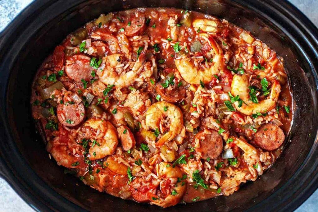 Slow-Cooked Sausage and Seafood Jambalaya