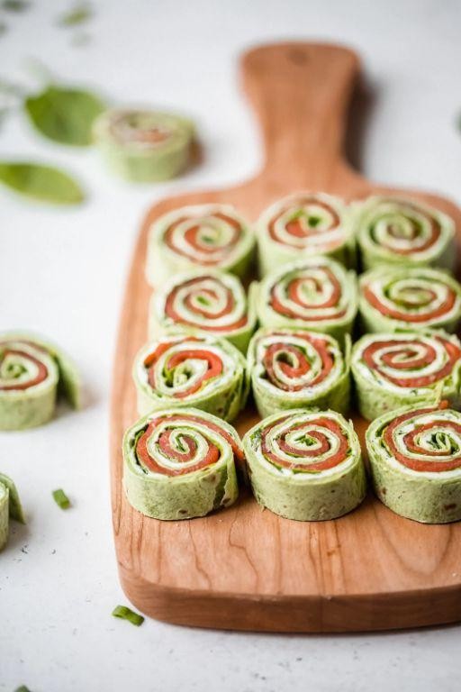 Smoked Salmon and Cream Cheese Pinwheel Bites
