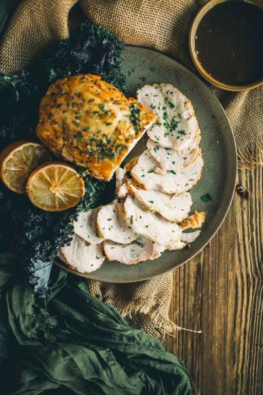 Smoked Turkey with Garlic and Rosemary