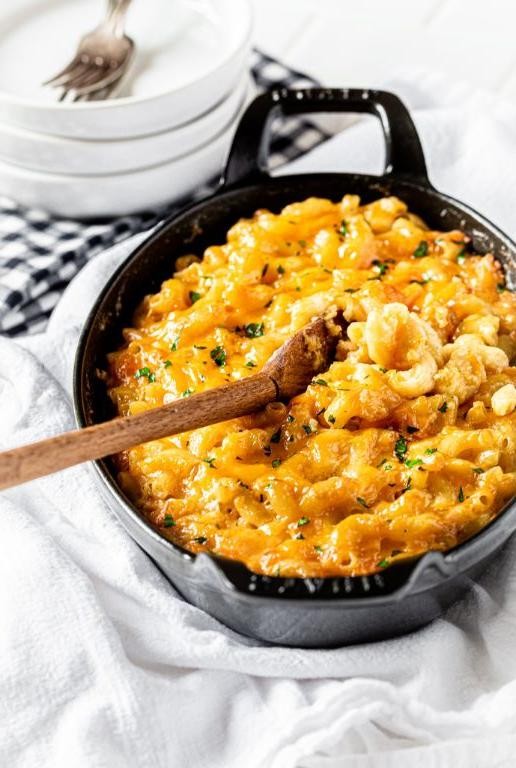 Smoky Baked Mac and Cheese with Smoked Paprika