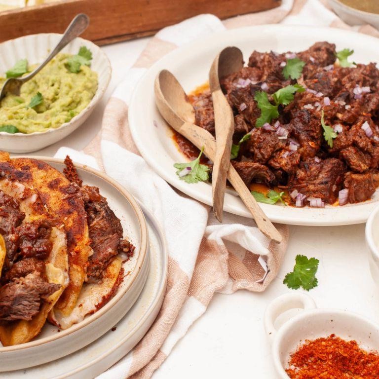 Smoky Chipotle Tenderloin Tips Tacos