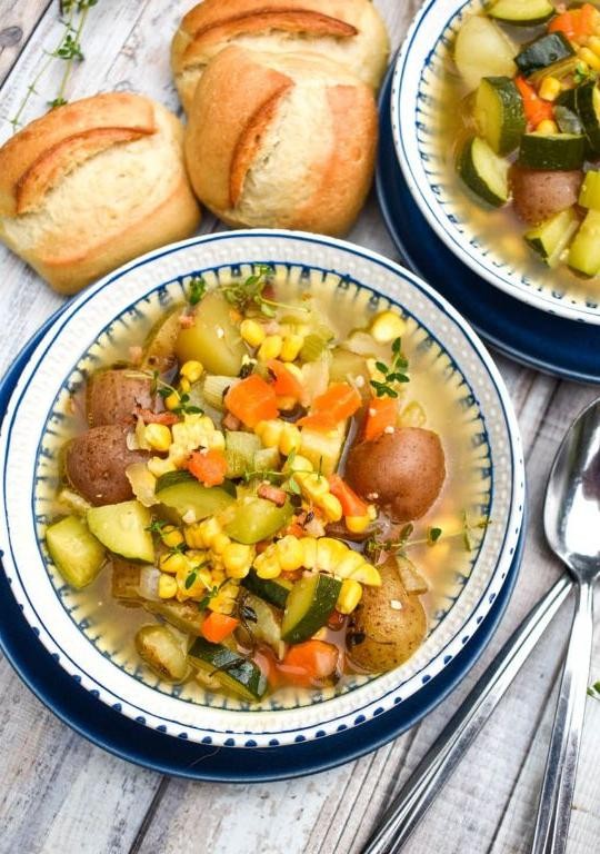 Smoky Corn and Zucchini Soup