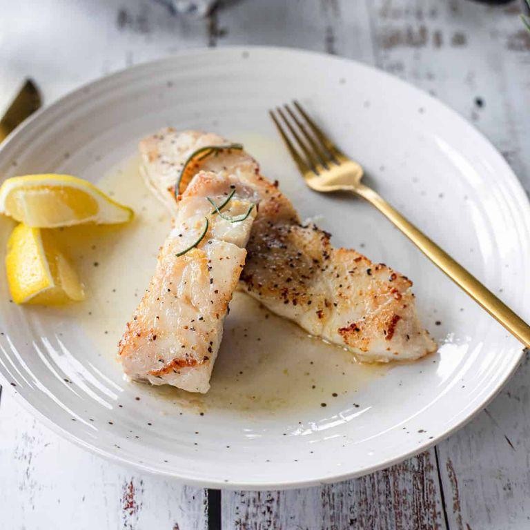 Snapper Fillet with White Wine and Herbs