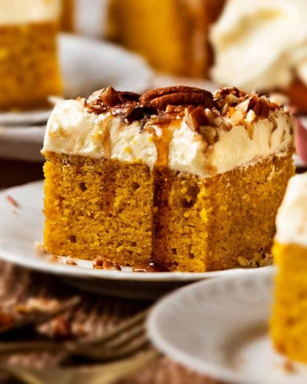 Soft Pumpkin Spice Cake