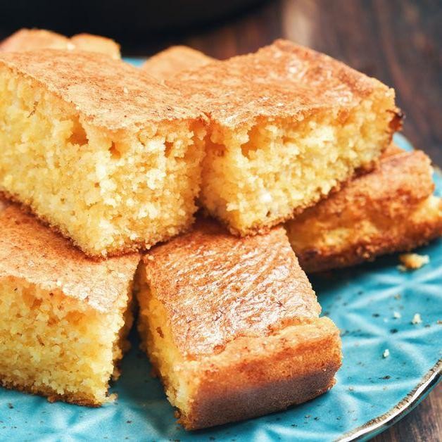 Sour Cream and Chive Cornbread