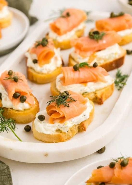 Sourdough Bites with Smoked Salmon and Dill