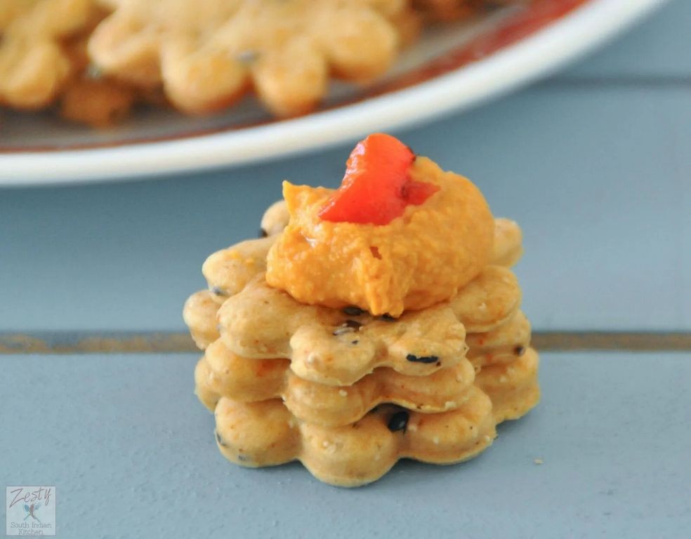 Sourdough Crackers with Roasted Red Pepper Hummus