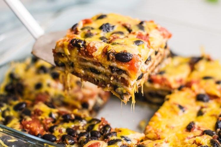 Southwestern Black Bean and Corn Slow Cooker Casserole