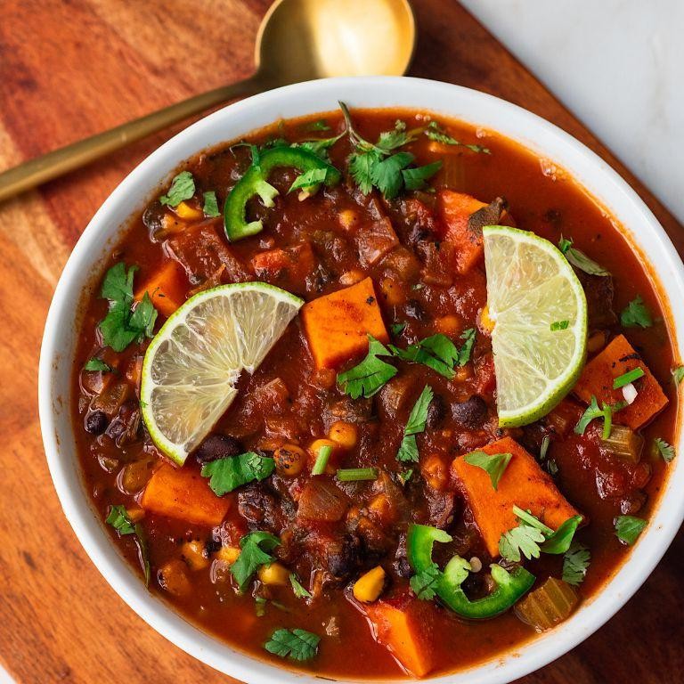 Southwestern Black Bean and Sweet Potato Soup