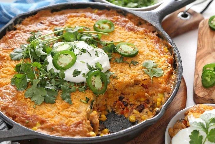 Southwestern Chicken Tenderloin and Cornbread Casserole