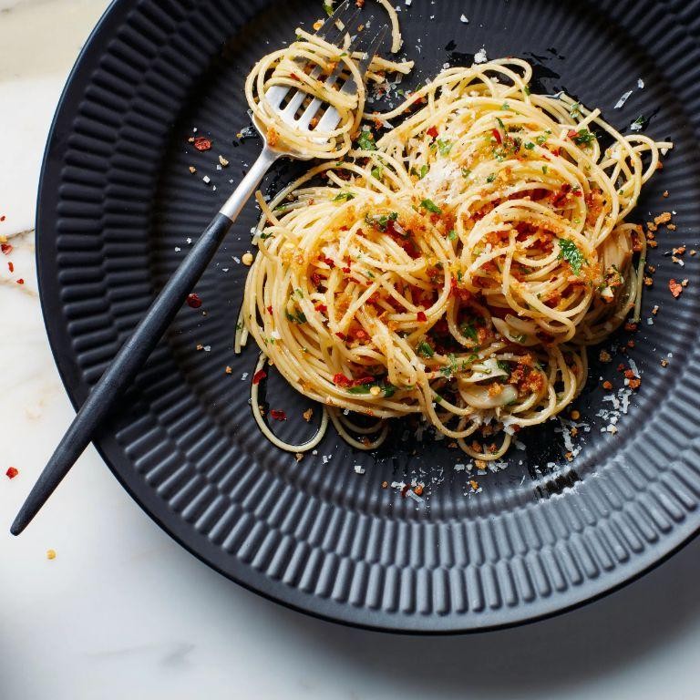 Spaghetti Aglio e Olio with Anchovies