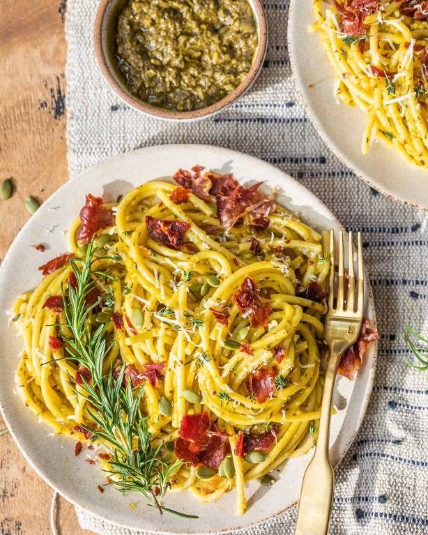 Spaghetti Carbonara with Crispy Prosciutto