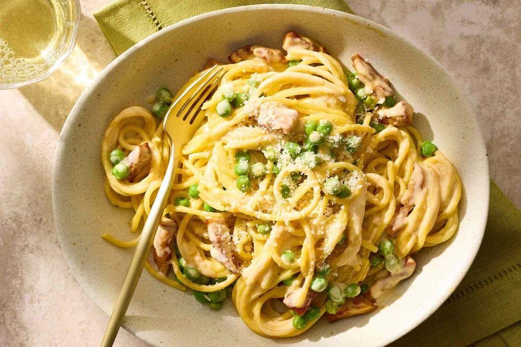 Spaghetti Carbonara with Peas and Mint