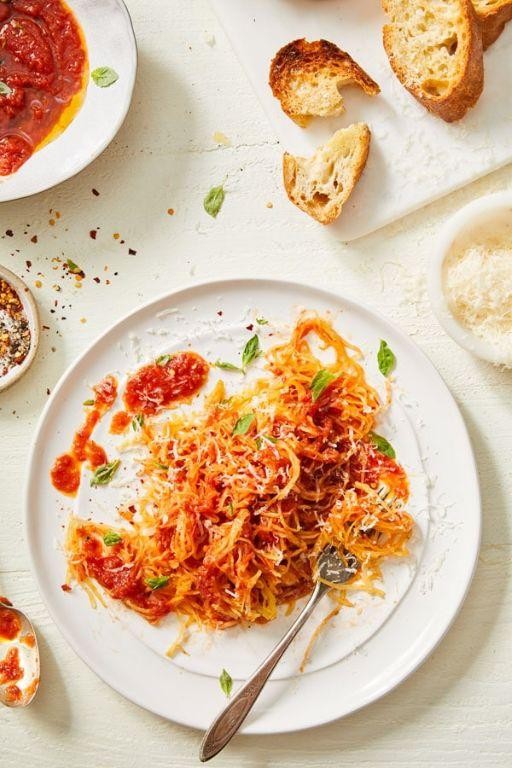 Spaghetti Squash with Marinara Sauce