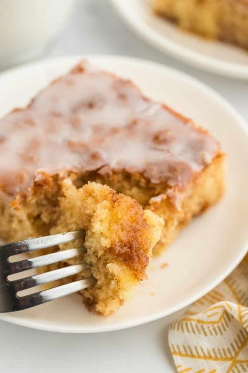Spiced Apple Honey Bun Cake