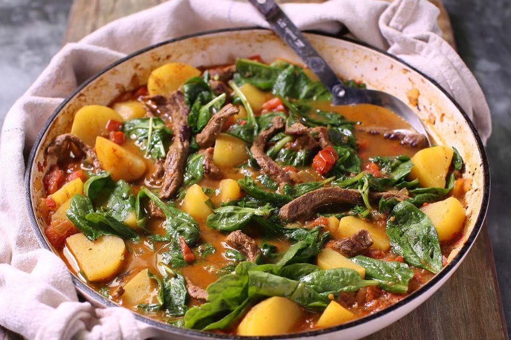 Spiced Beef and Spinach Curry
