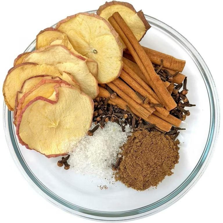 Spiced Dehydrated Apples with Clove and Allspice
