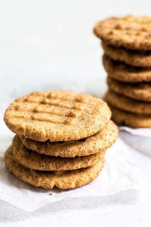 Spiced Peanut Butter Oatmeal Cookies with Cinnamon and Nutmeg