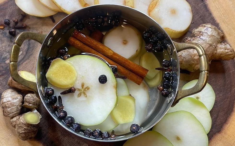 Spiced Pear Simmer Pot