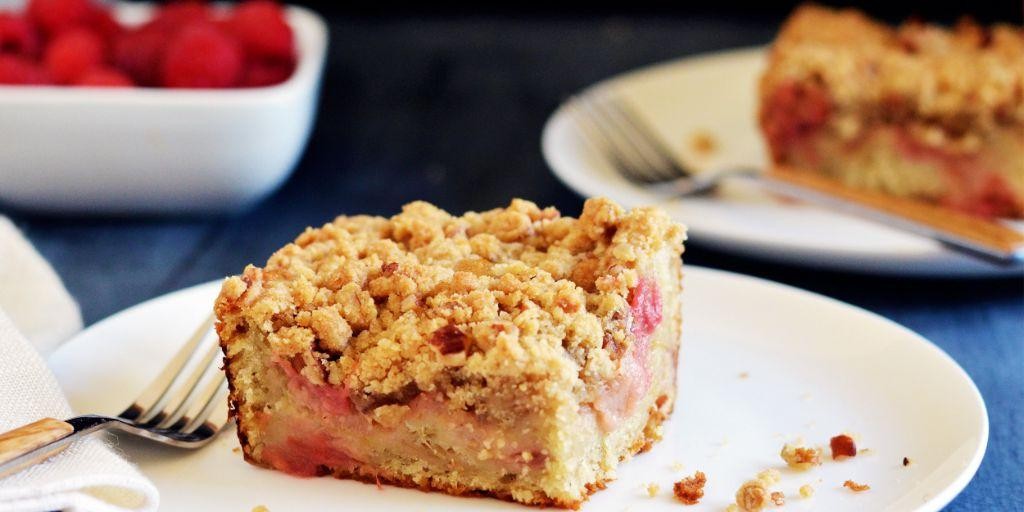 Spiced Rhubarb Streusel Cake