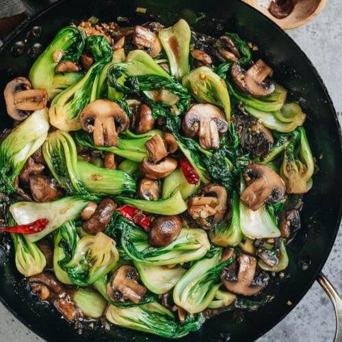Spicy Bok Choy and Button Mushroom Sauté