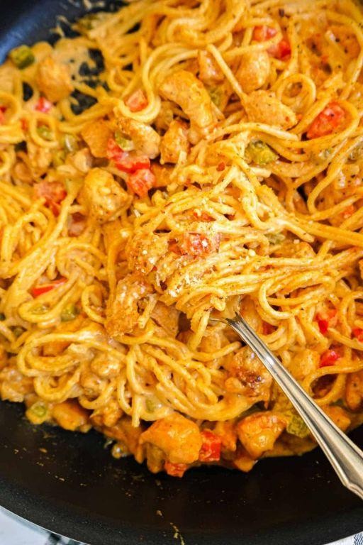 Spicy Cajun Chicken Spaghetti