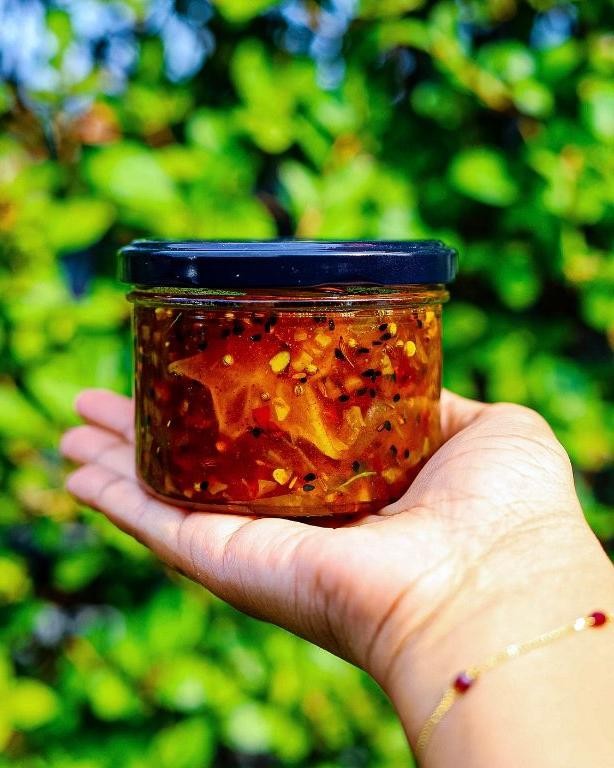 Spicy Carambola Chutney