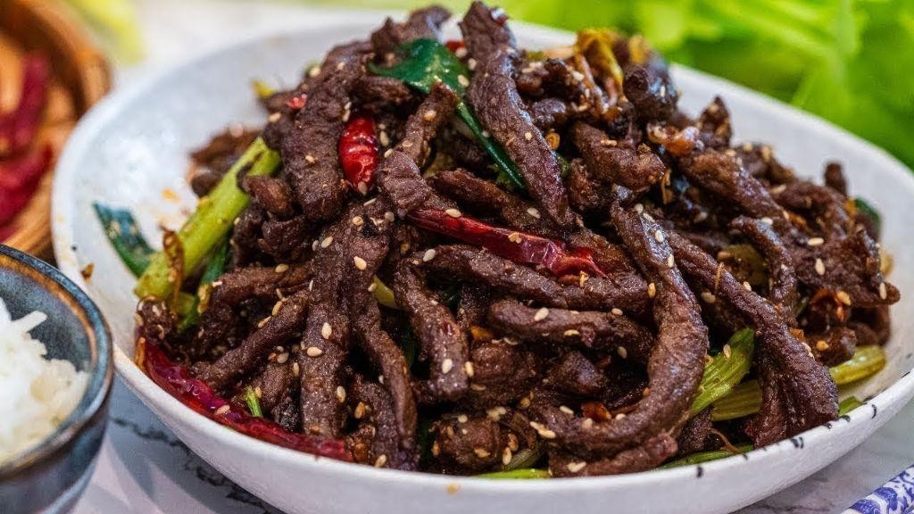Spicy Celery and Beef Stir-Fry