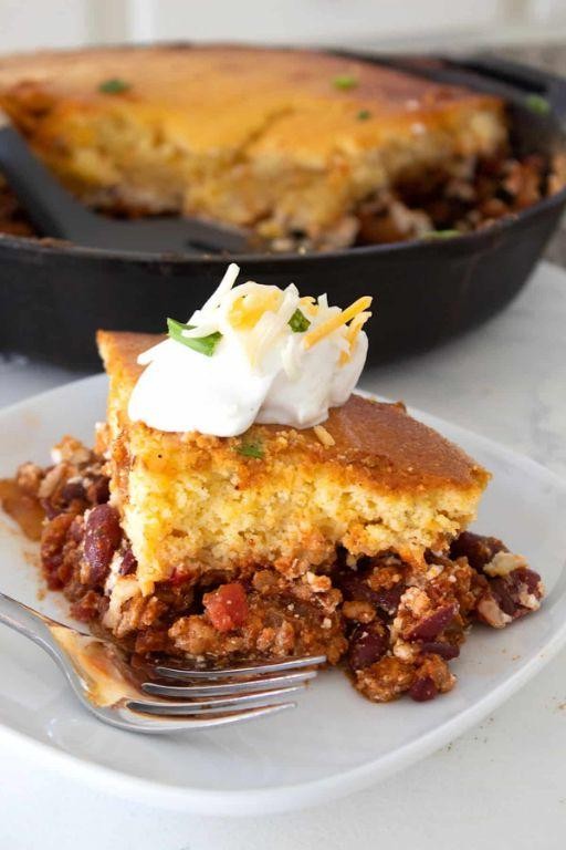 Spicy Chicken Chili Cornbread Bake