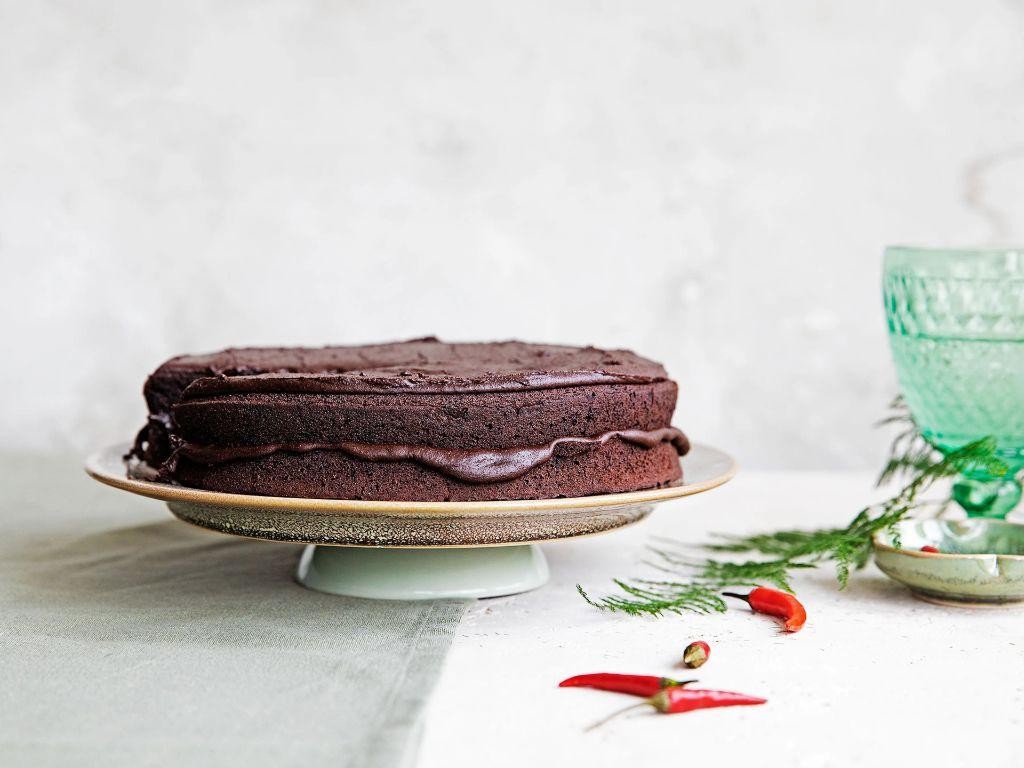 Spicy Chocolate Mayonnaise Cake with Chili