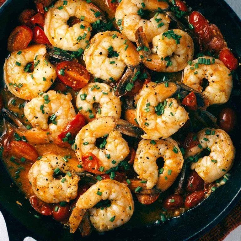 Spicy Garlic Shrimp Skillet