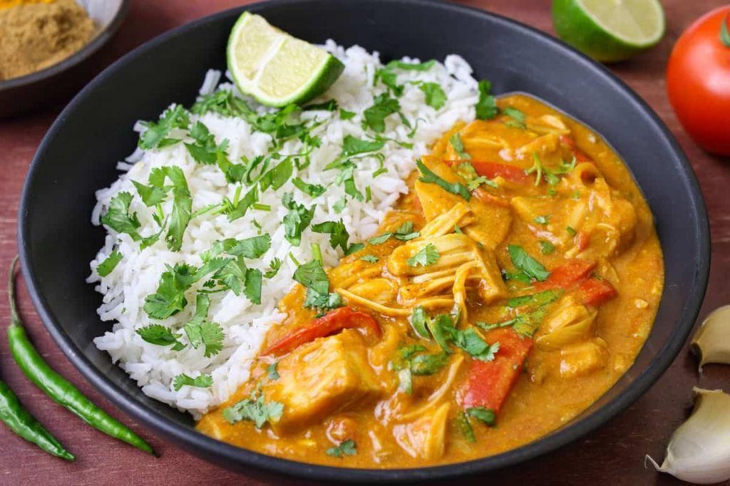 Spicy Jackfruit Curry with Coconut Milk